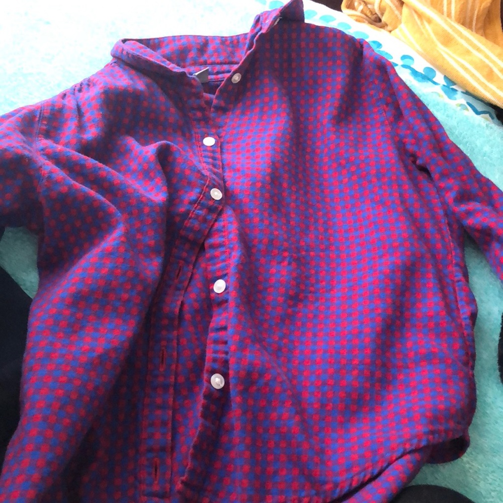 Uniqlo women’s shirt